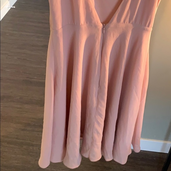 HUSH Blush open back dress - Picture 4 of 5